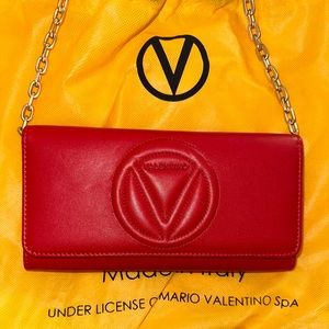 Mario Valentino Red wallet on chain